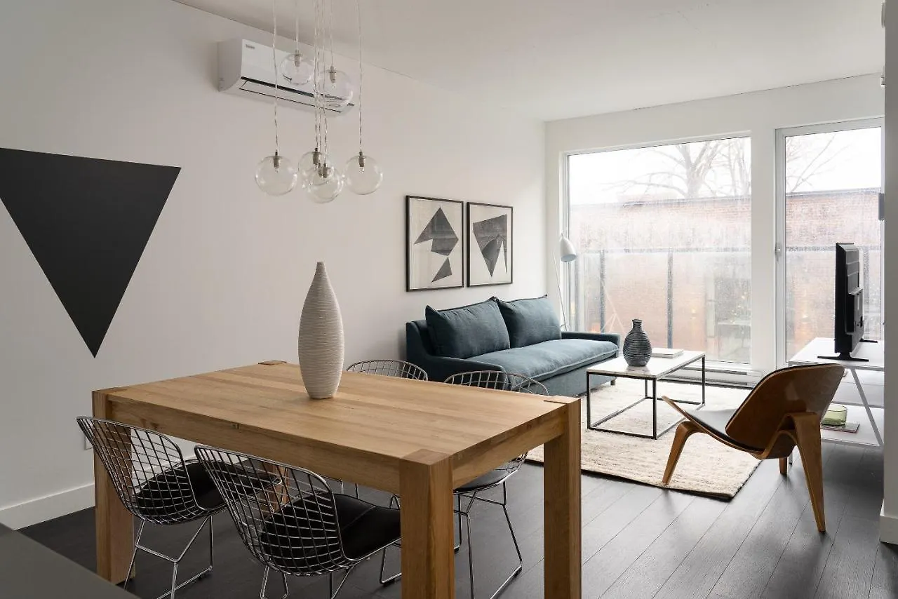 Bright Griffintown Suites By Sonder Montreal