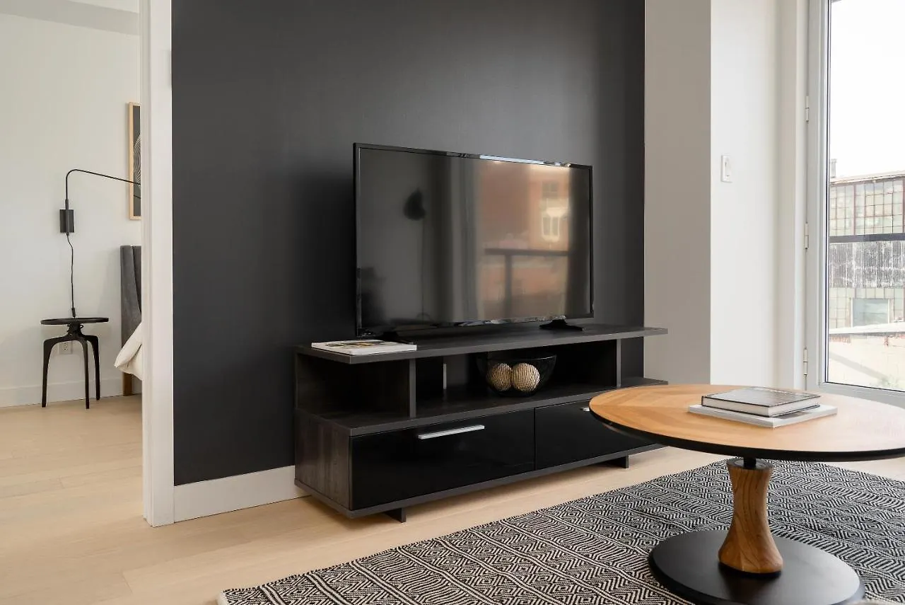 Bright Griffintown Suites By Sonder Montreal