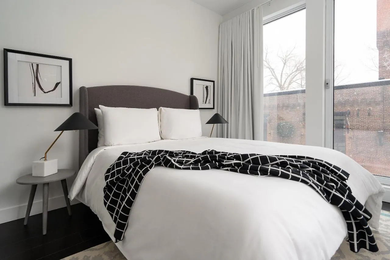 Bright Griffintown Suites By Sonder Montreal